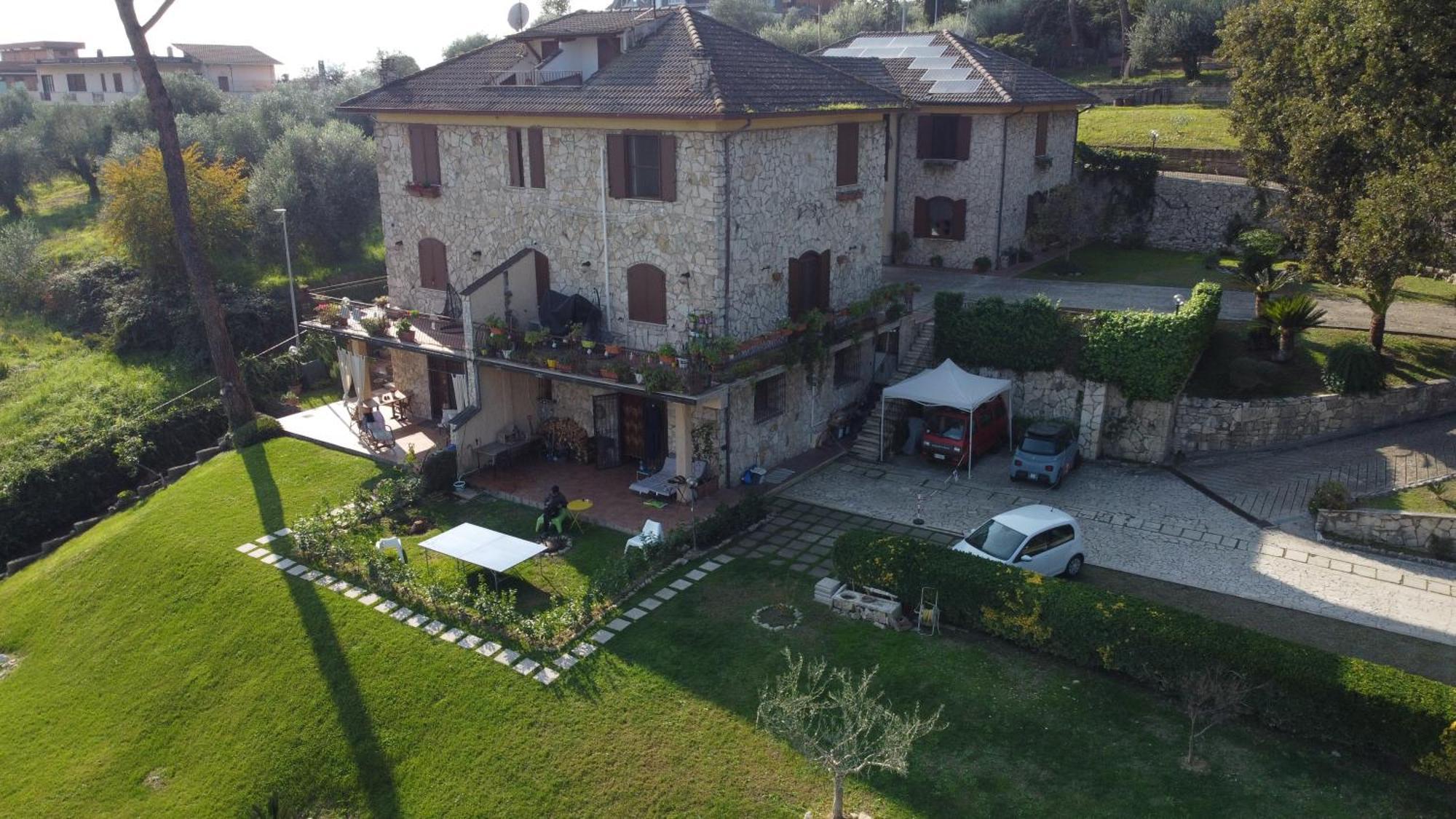 La Casa Di Pietra Bed & Breakfast Fonte Nuova Exterior photo